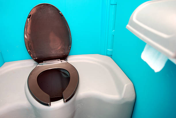 Best Portable restroom trailer rental  in Woodlawn, VA